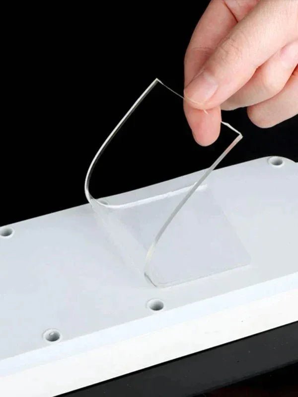 Double sided reusable tape - Drapify